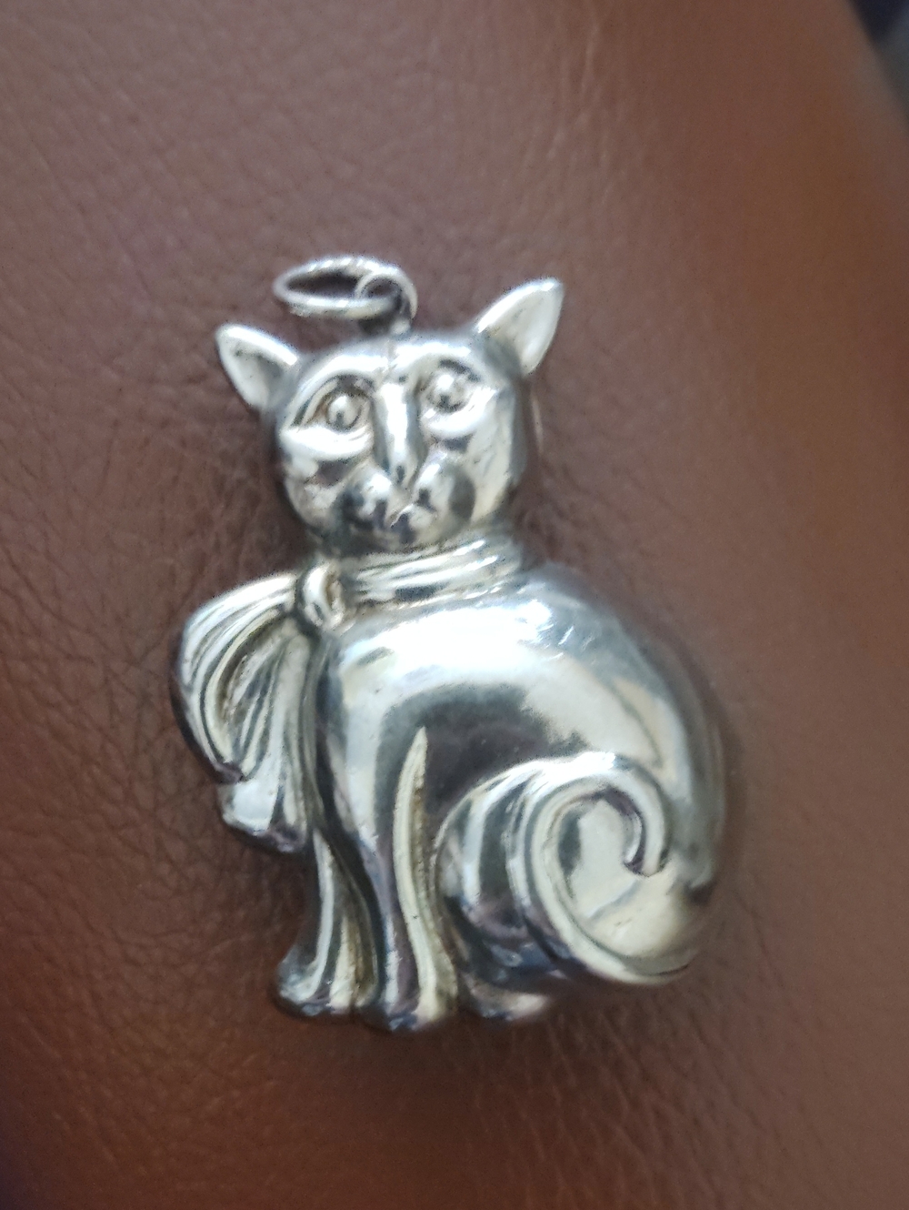 Silver Cat Pendant Necklace - Elegant Women's Jewelry